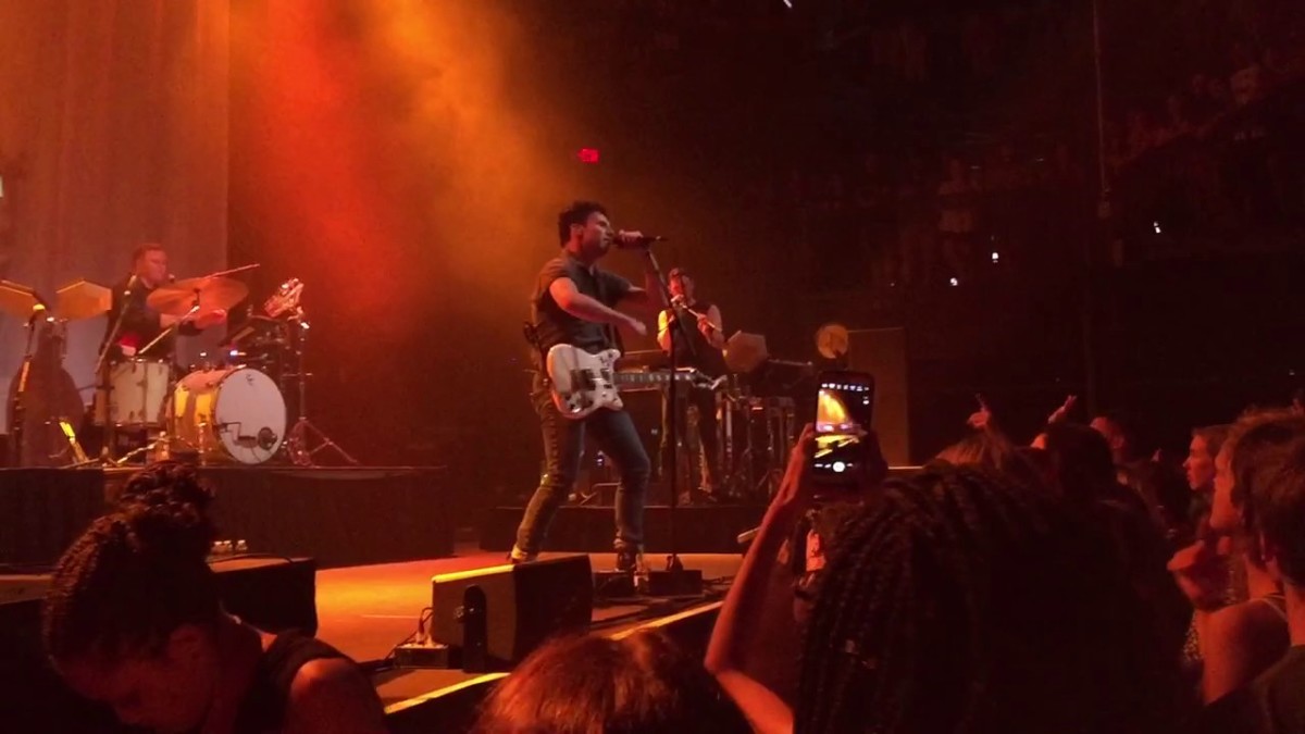 50 Best Bands Like Bleachers