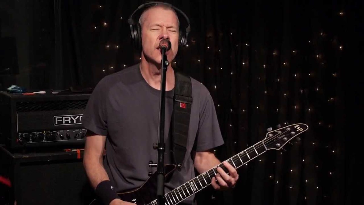 50 Best Bands Like Helmet