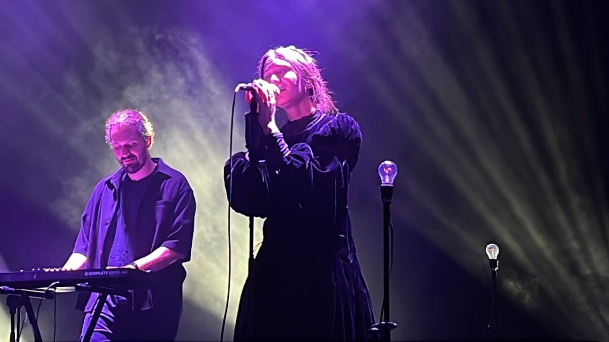 50 Best Bands Like Ghostly Kisses