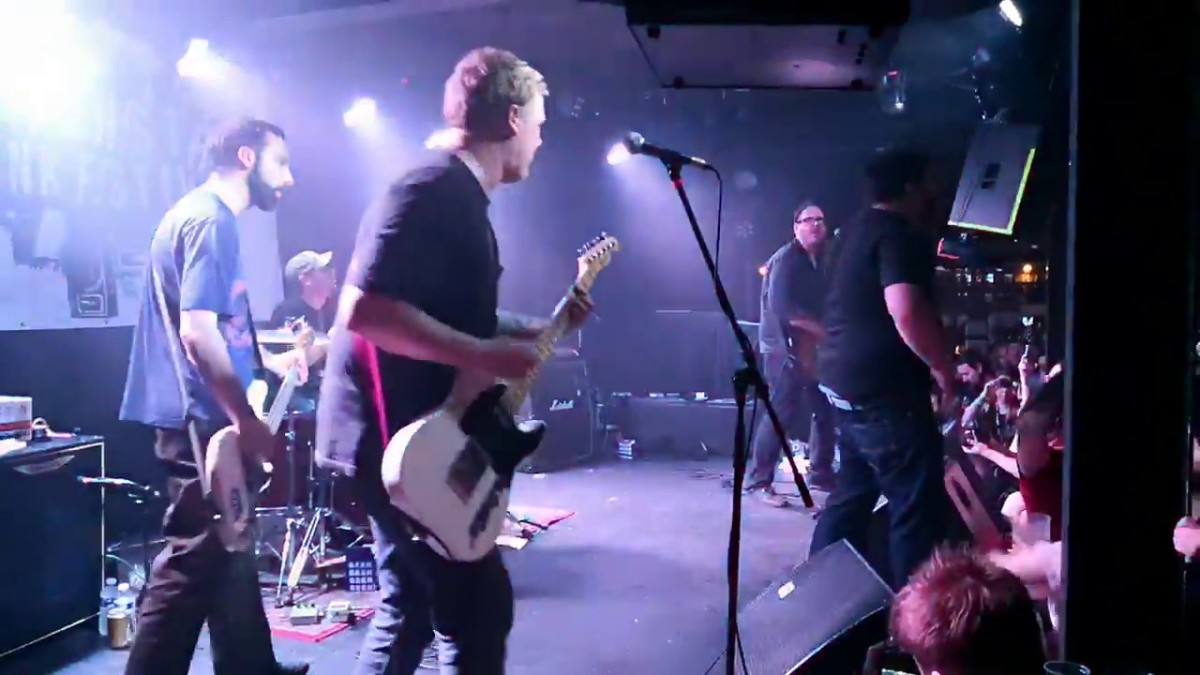 50 Best Bands Like Iron Chic