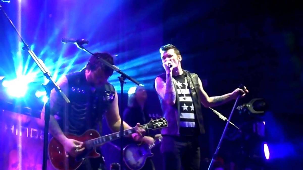 50 Best Bands Like Hinder