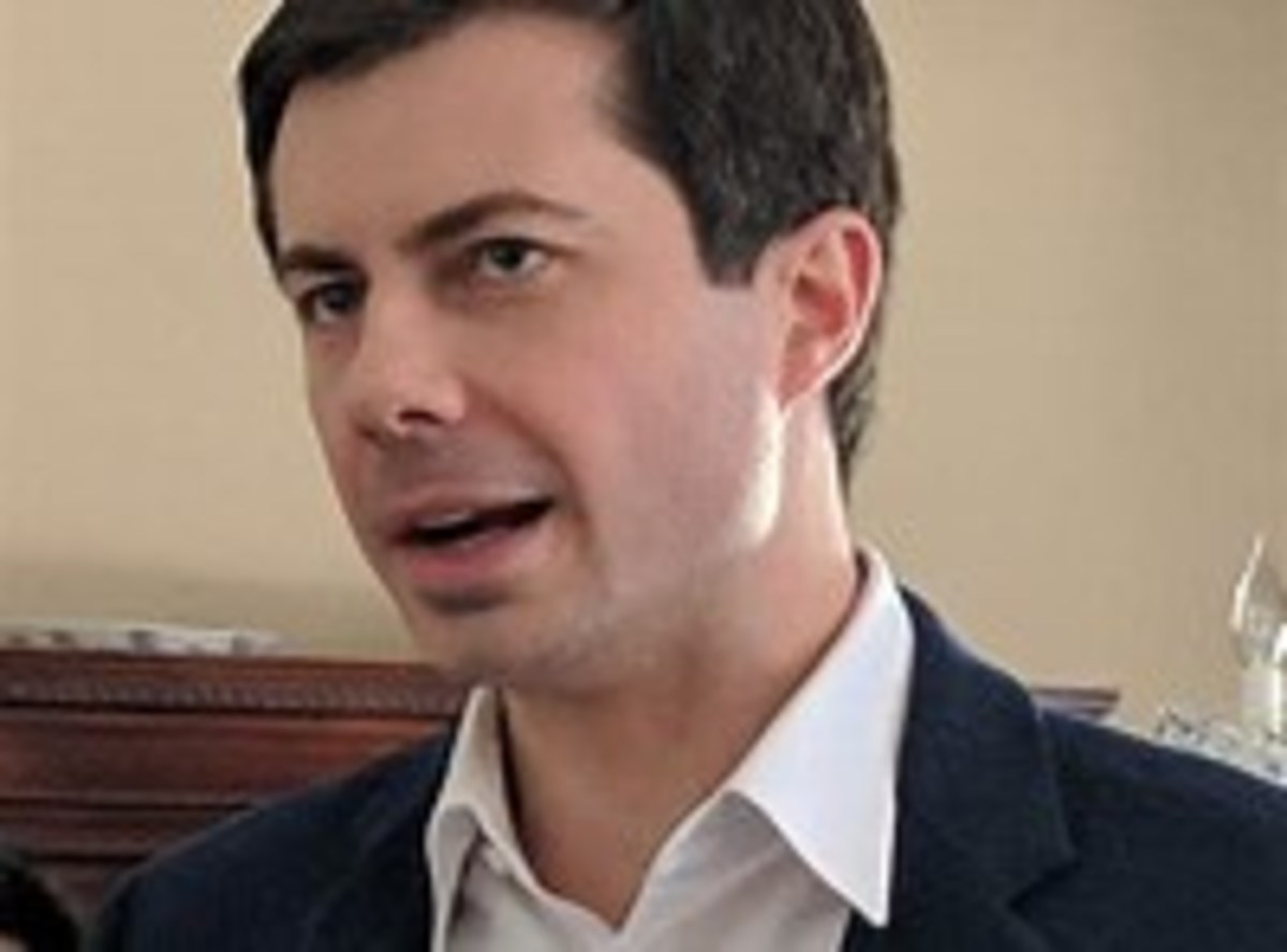 Mayor Pete Gets Read