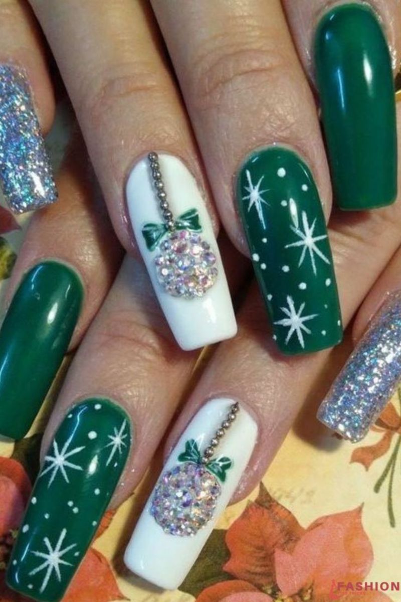 awesome-christmas-nail-designs