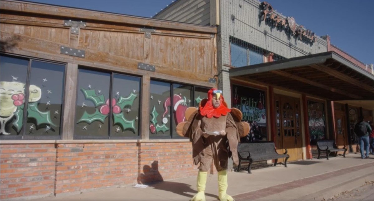 Thanksgiving Thursday: The Great Turkey Town Miracle (2023)