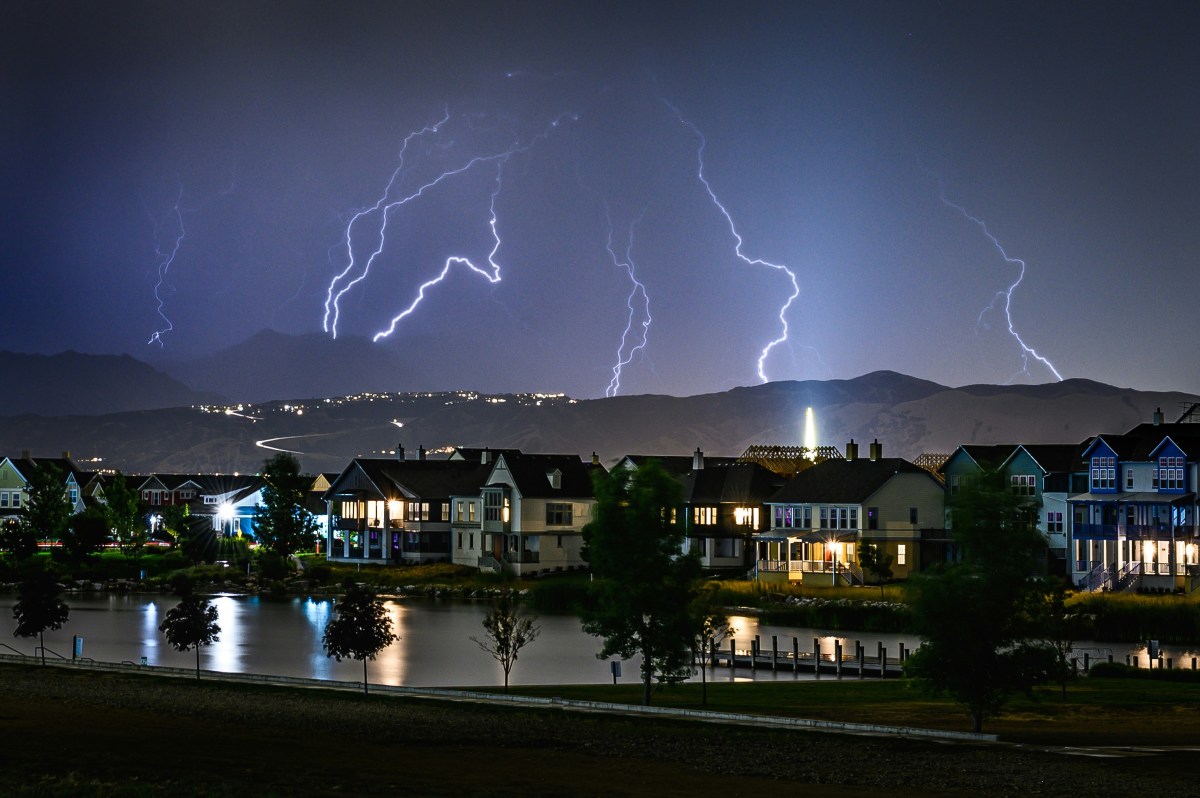 Should I Install A Lightning Rod On My House?