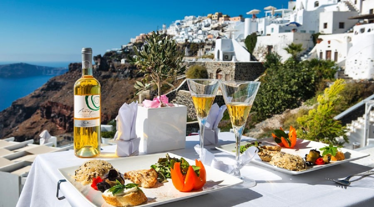 Greek Cuisine: A Taste of History and Tradition