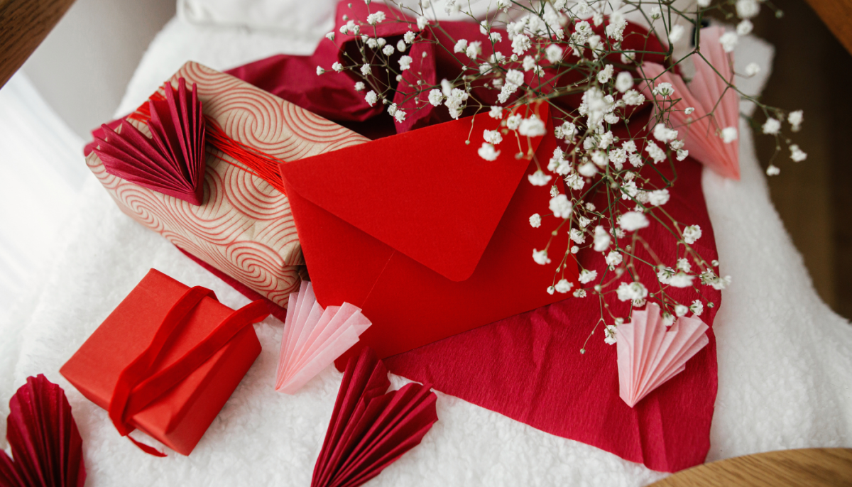 100+ Texts to Send Your Partner on Valentine’s Day