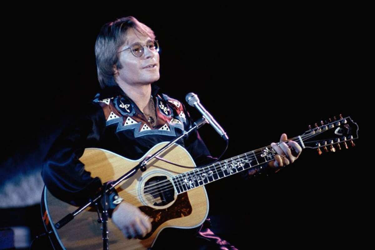 50 Country Songs About Roads and Highways